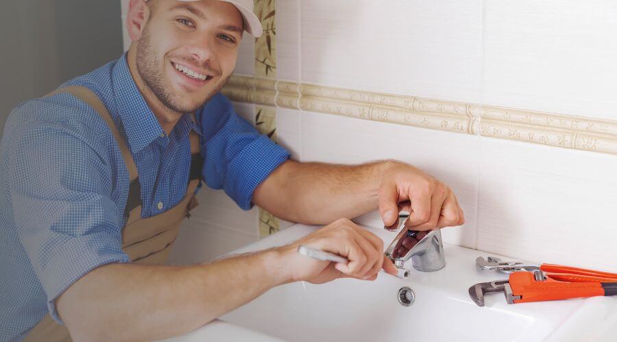 Professional clogged drains services in Albion, IA